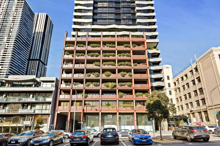 Luxuria Apartments - Fulton Lane, Melbourne