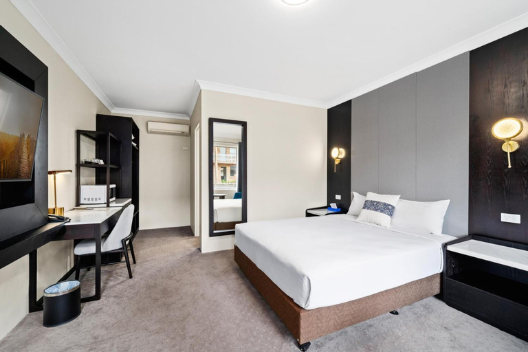 Bedroom 13