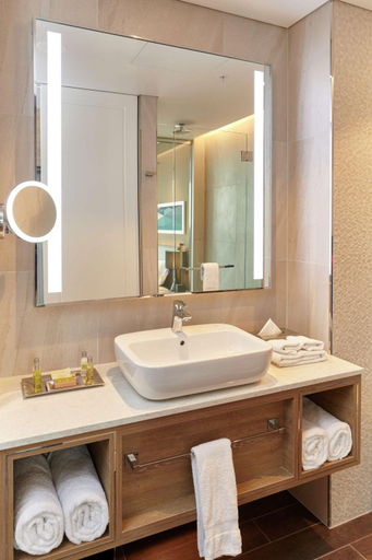 Bathroom 13