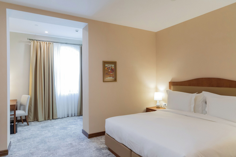 Bedroom 2, The Central Point Hotel Baku, Baku
