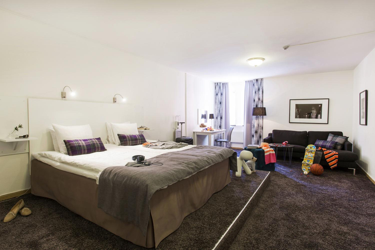 Bedroom 12