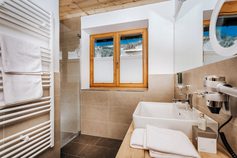 Bathroom 4, Thurnerhof, Zell am See