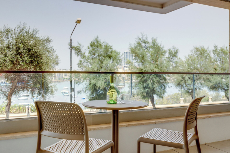 Others 5, Premier Seafront Living: Ultra-luxury in Sliema