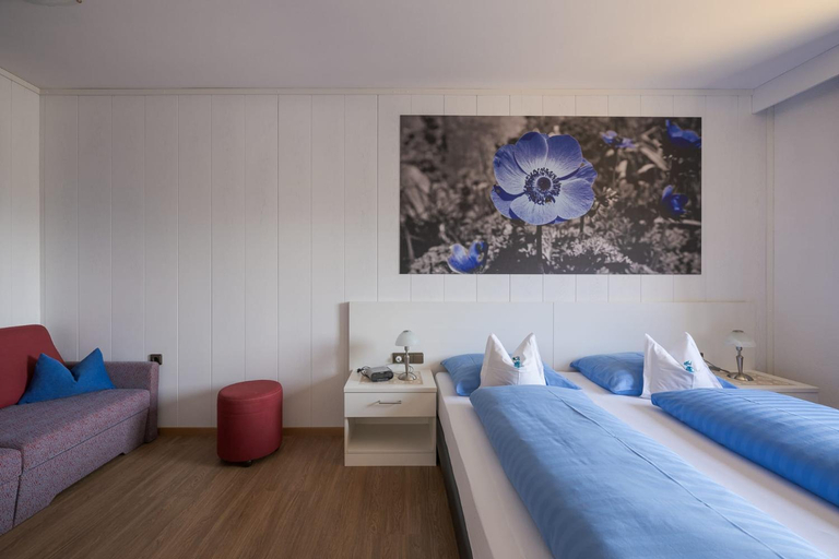 Others 3, Residence Neuhof, Bolzano