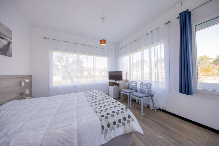 Bedroom 4, Land Azur, Landes
