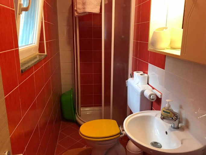 Bathroom 3, Charming Apartments Kestenovi Dvori, Opatija/Veprinac