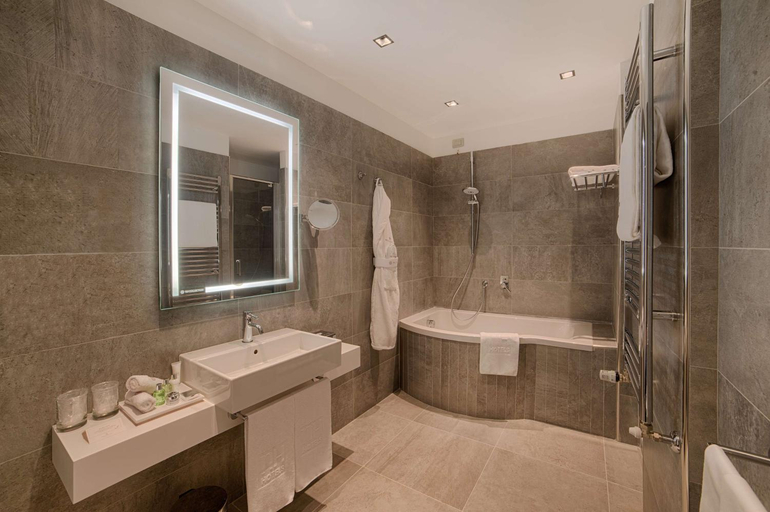 Bathroom 3