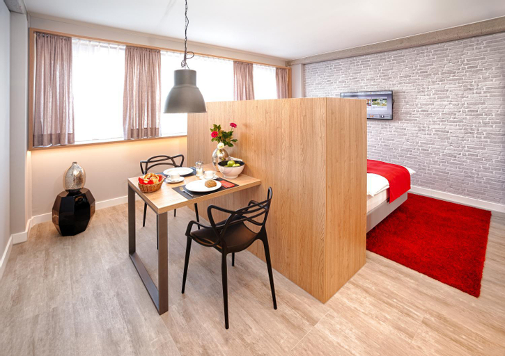 Dining Room 13