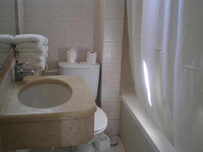 Bathroom, Hotel Marom Haifa