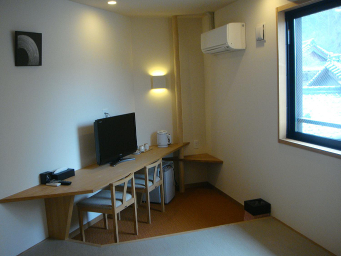 Bedroom 2, Auberge Mizuhaso, Hatsukaichi