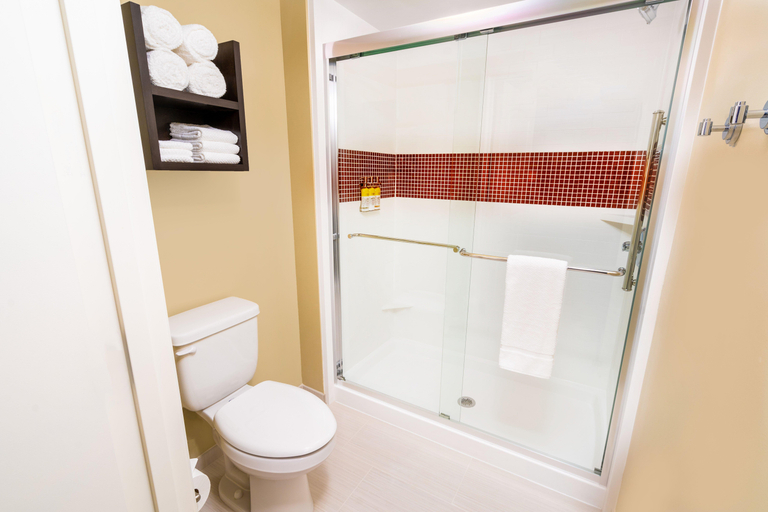 Bathroom 22
