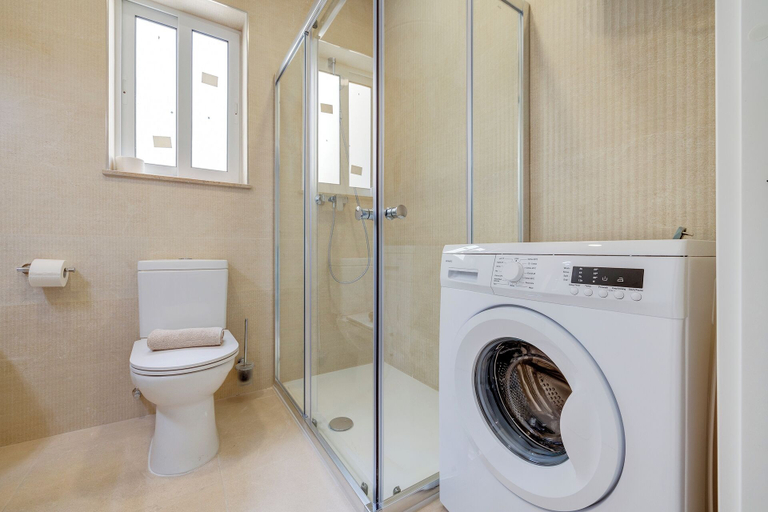 Bathroom 4, Elegant Sliema Penthouse, Panoramic Terrace