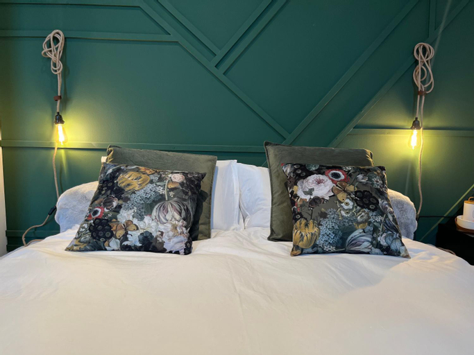 Bedroom 10