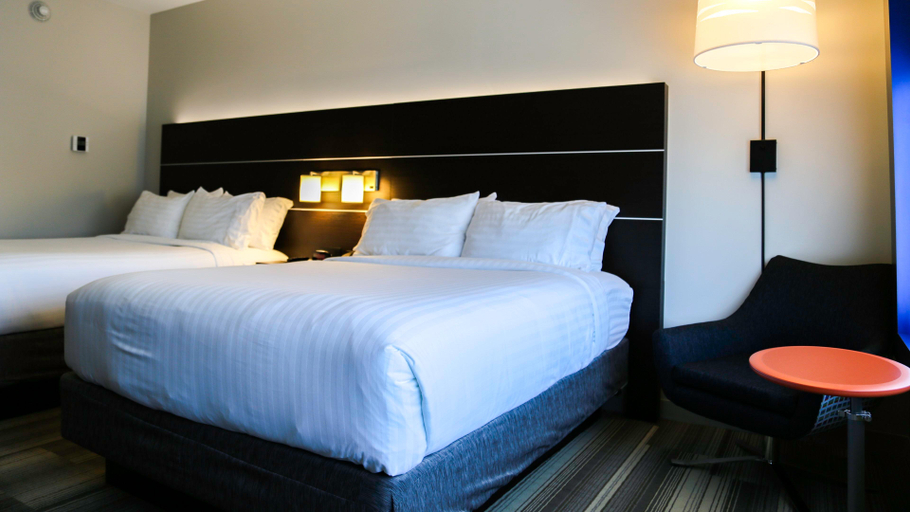 Bedroom 27