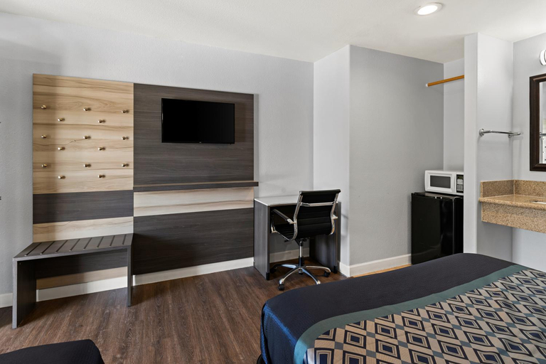 Bedroom 8