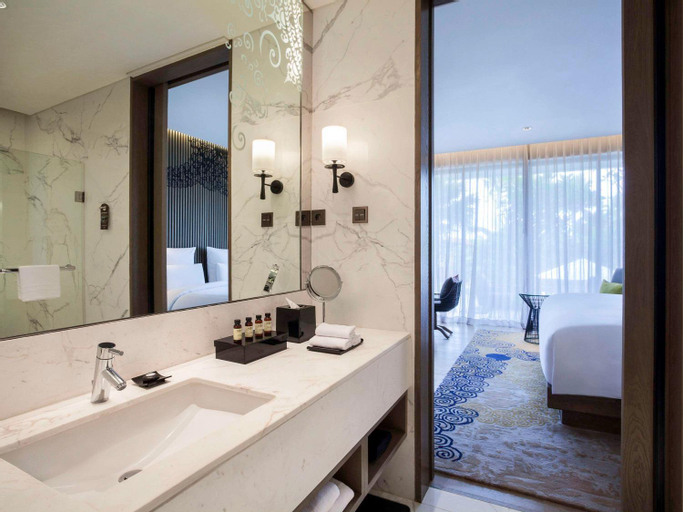 Bathroom 4