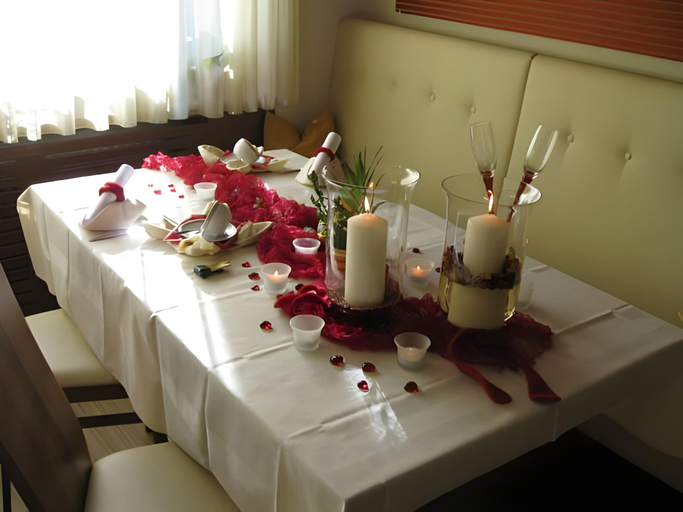 Food & Drinks 3, Garni Apparthotel St Valentin, Bolzano