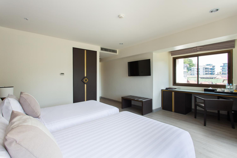 Bedroom 8