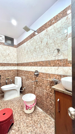 Bathroom 2, shree laxmi palace, Tikamgarh