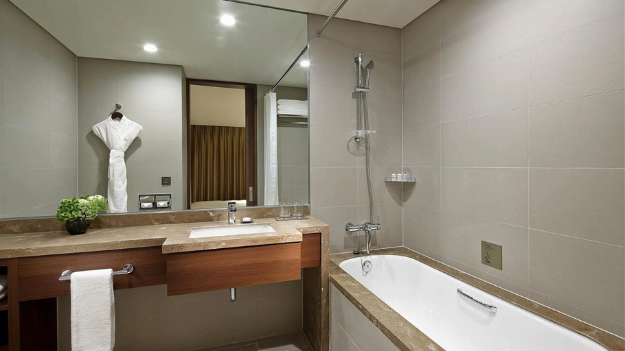 Bathroom 27