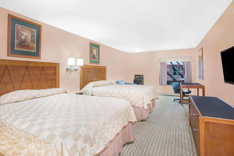 Bedroom 8