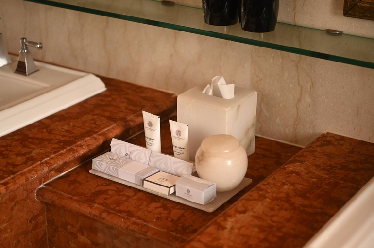 Amenities 10