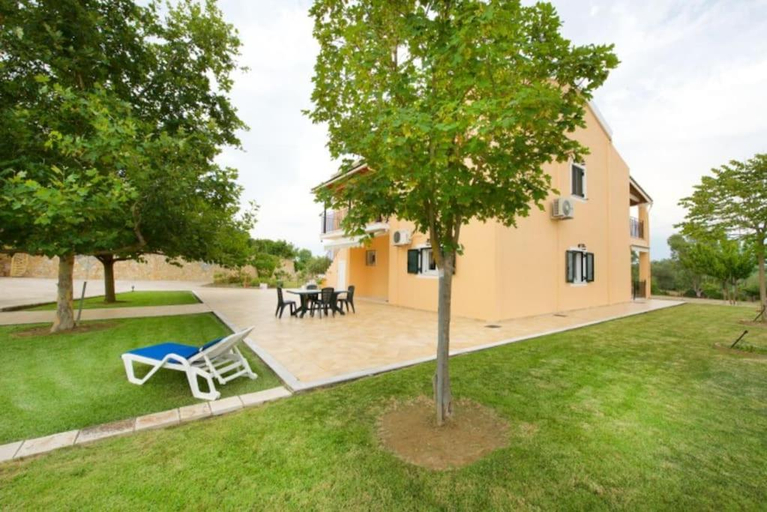 Others 5, House of Roses, Ionian Islands
