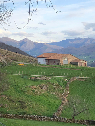 Others 5, Maison chulubitenia, Pyrénées-Atlantiques