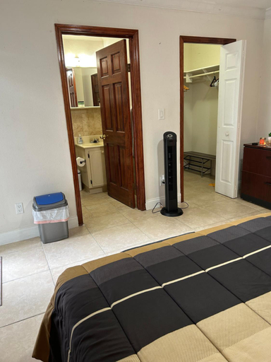 Others 5, Paradise, Miami-Dade
