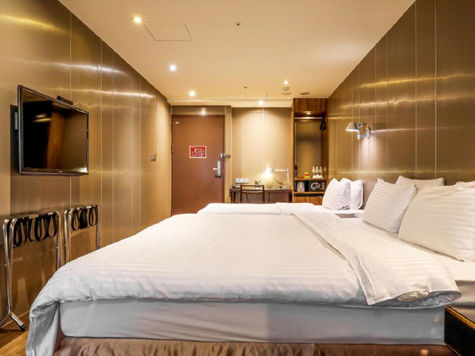 Bedroom 8
