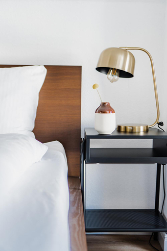 Bedroom 3, 360 Grad Hotel & Bar, Leer