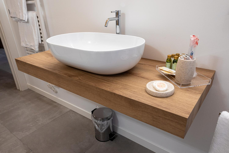Bathroom 12