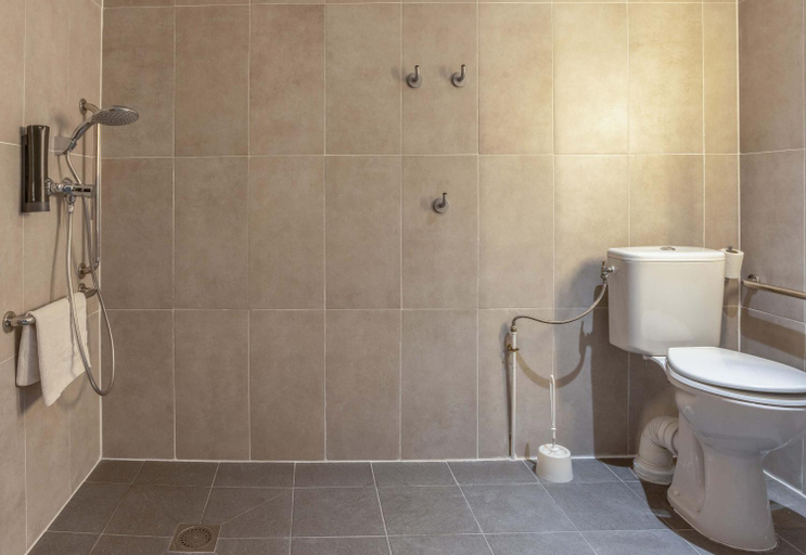 Bathroom, B&B HOTEL Valenciennes Sud, Nord