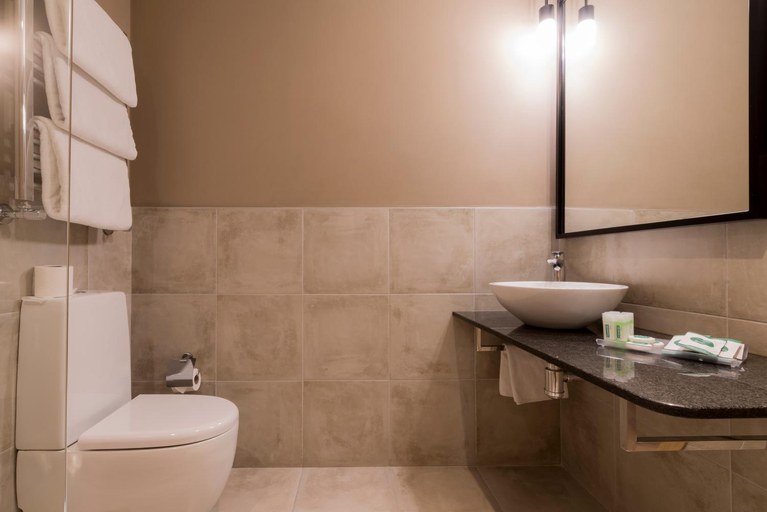 Bathroom 2, Hotel Avenida., A Coruña