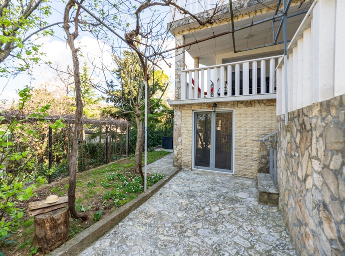 Exterior & Views 2, Apartments Robi & Kristina, Obrovac