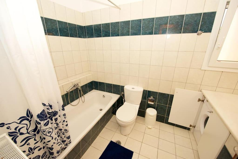 Bathroom 3, House of Roses, Ionian Islands
