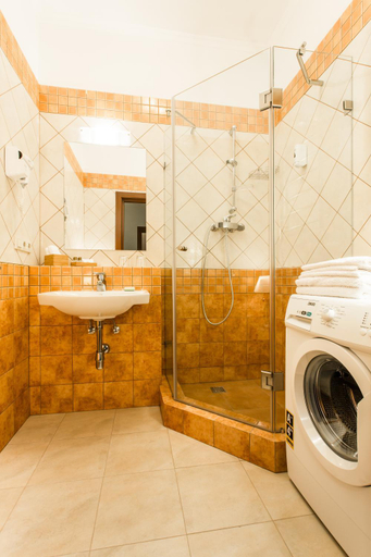 Bathroom, Apartament Hotel by Derenivska Kupil, Uzhhorods'kyi