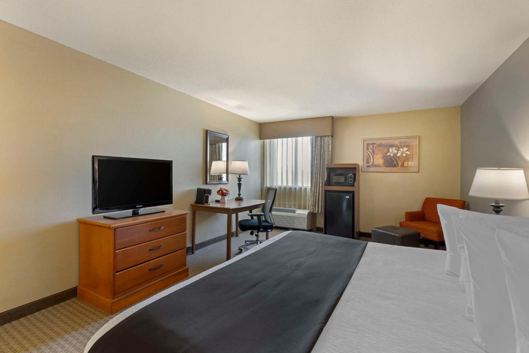 Bedroom 19