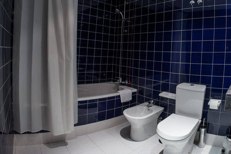 Bathroom 2, Mondim Al Spa, Mondim de Basto