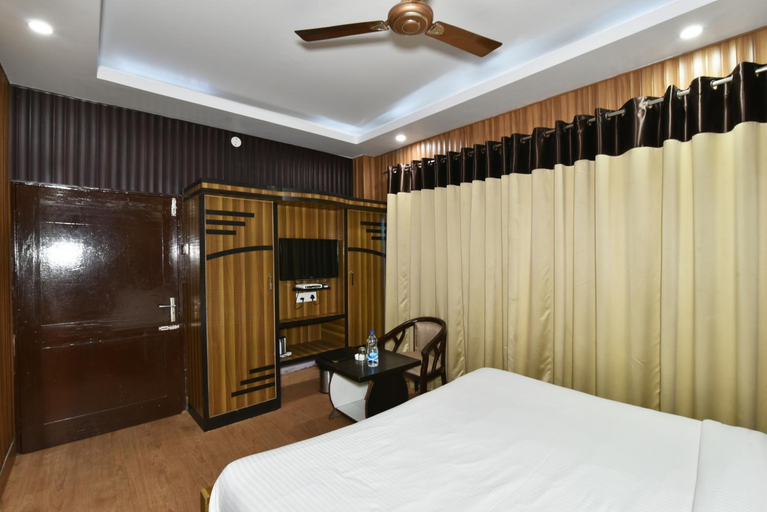 Bedroom 3, Surbhi Guest House, Kangra