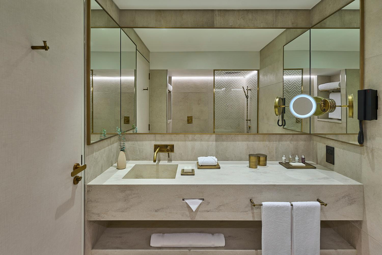 Bathroom 4, ERTH Hotel., Abu Dhabi City