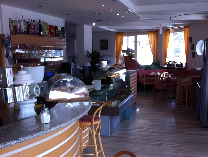 Food & Drinks 4, Steindls Boutique Favourite, Bolzano