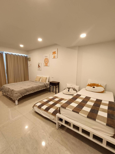Bedroom 12