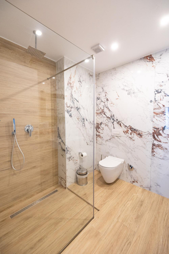 Bathroom 4, Duka Hotel, Vlorës