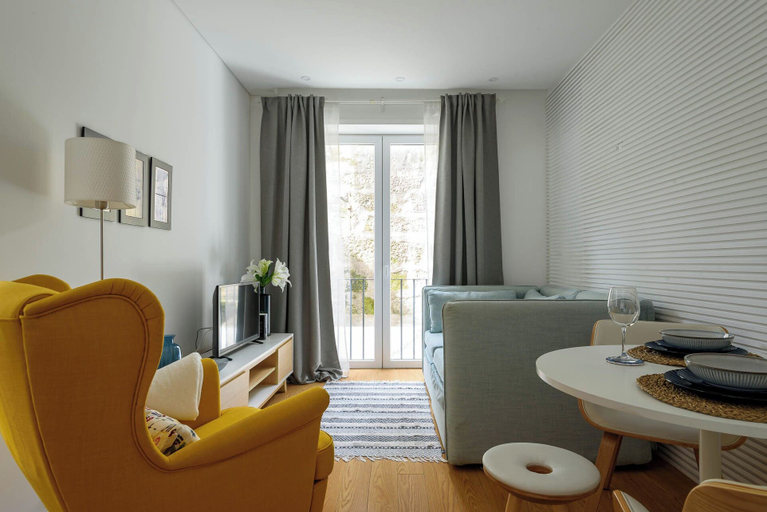 Others 5, Almad3 Stylish Almada Hide-away, Porto