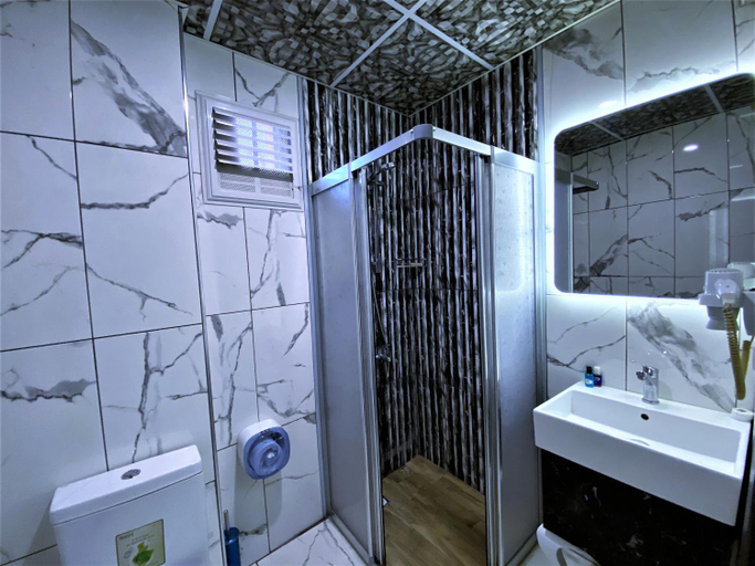 Bathroom 4, Orange Airport Hostel, Bakırköy