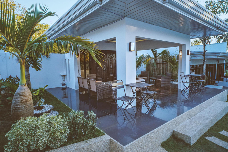 Public Area 3, Quest Villa, Panglao