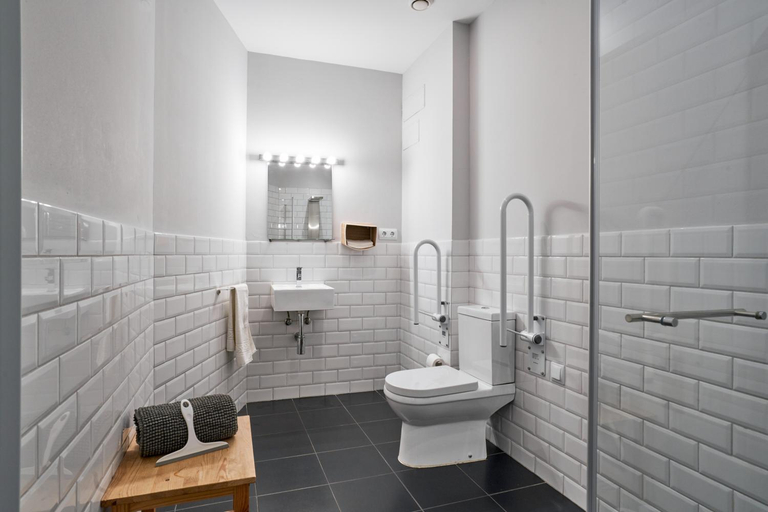 Bathroom 2, Hostel Soller - Albergue Juvenil, Baleares