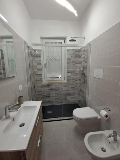Others 4, Rovelli House, Foggia