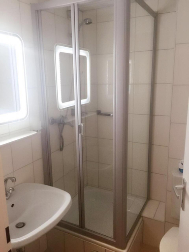 Bathroom 9